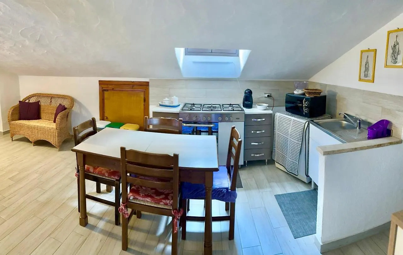 Apartmán The Quiet Mansard Olbia