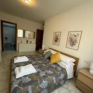 Appartamento Yellow Spring - Intero Con 2 Bagni A 20 Minuti Dalle Spiagge, Olbia